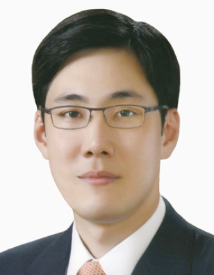 김지만
